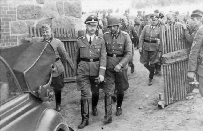 Hermann Fegelein s Himmlerem
Hermann Fegelein s Himmlerem
