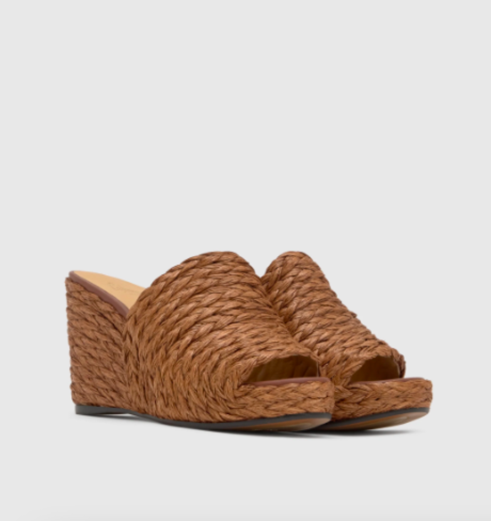 Castañer, 235 eur
Castañer, 235 eur
