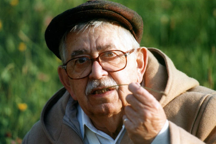 Legendární herec, kterého milovali celé generace, ukončil dobrovolně svůj život v roce 2002 na své druhé chalupě v nedaleké Slunečné.
