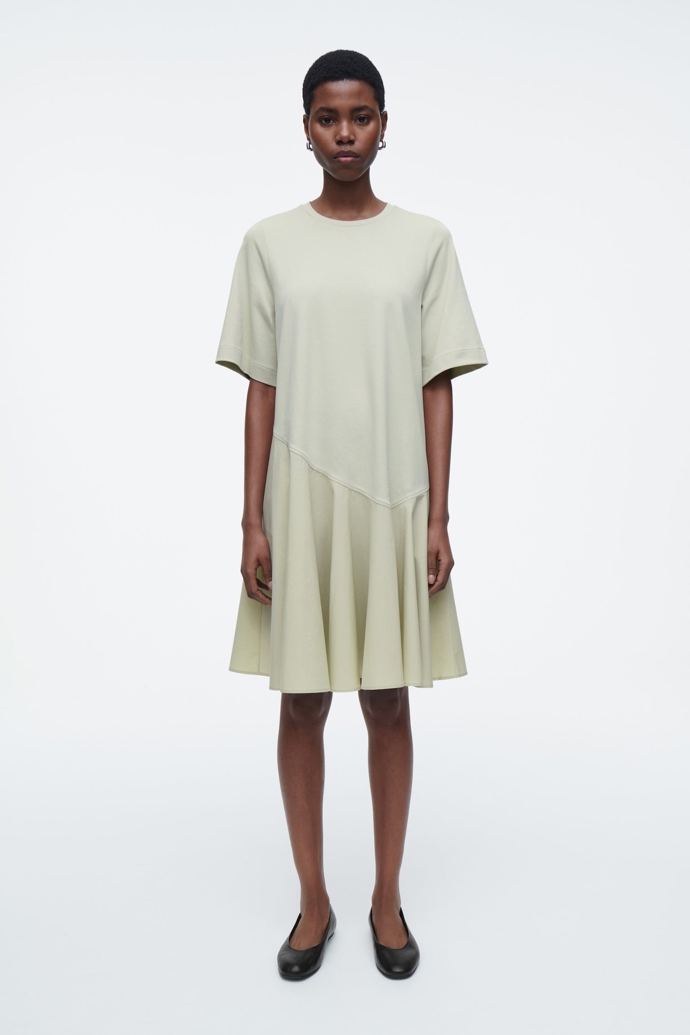 Cos, 79 eur
