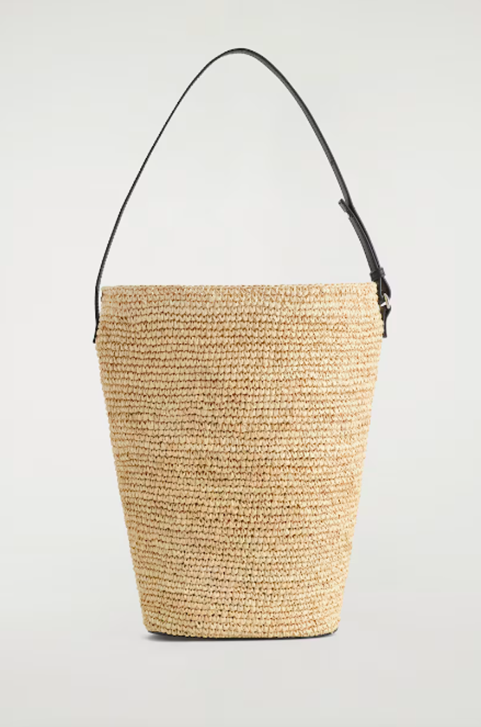 COS, 89 eur
COS, 89 eur