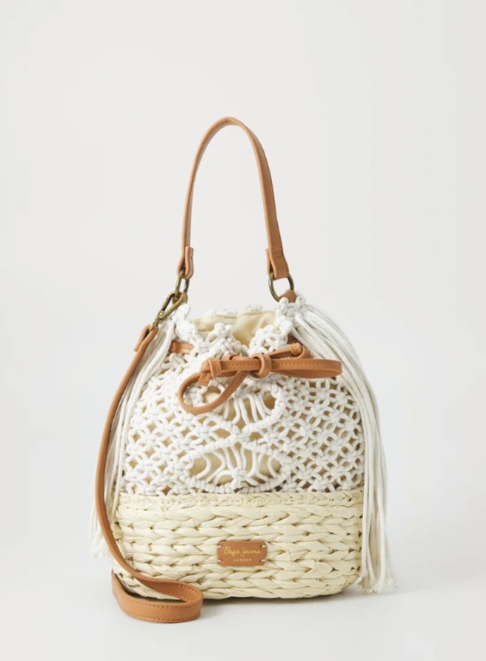 Háčkovaná kabelka, Pepe Jeans, 1 764 Kč
Háčkovaná kabelka, Pepe Jeans, 1 764 Kč