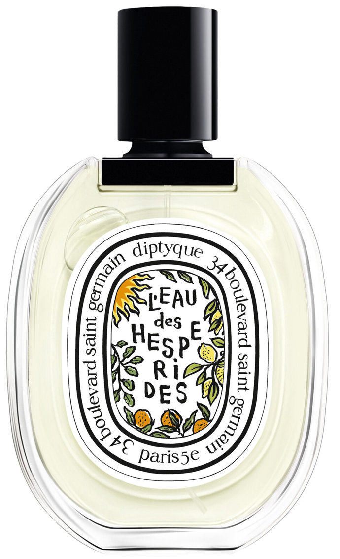 Diptyque L’Eau Des Hespérides s vůní hořkého pomeranče, citronu, máty a smilu, 100 ml 3700 Kč
