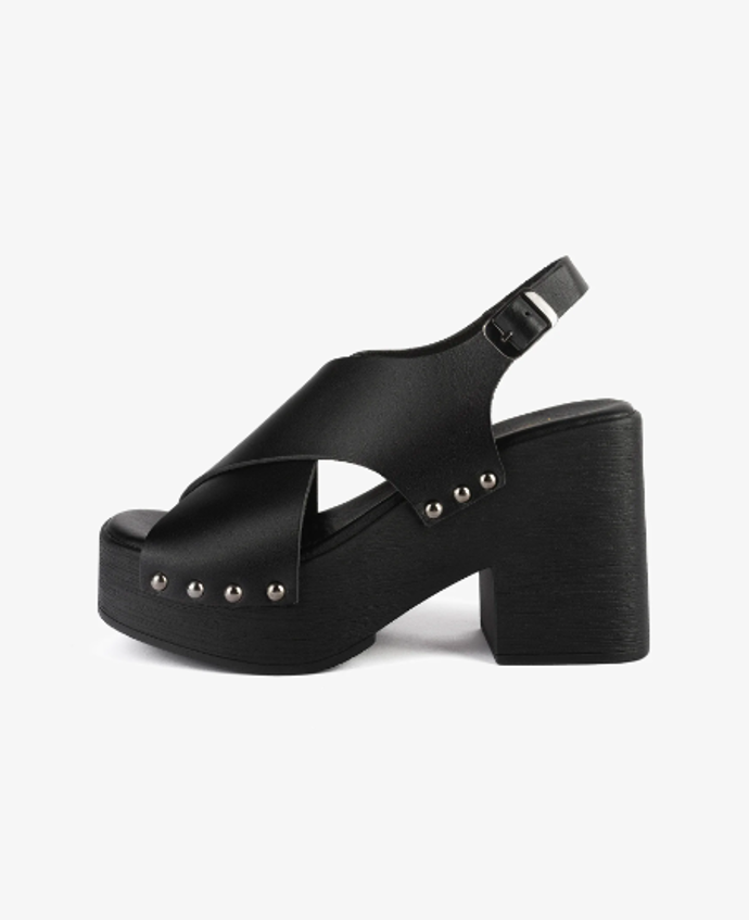 Dřeváky na platformě, L37, 5299 Kč
