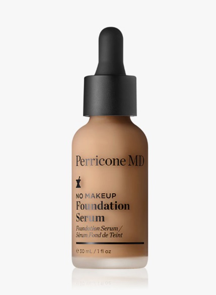 Lehký make-up pro přirozený vzhled, Perricone MD, 1 500 Kč
