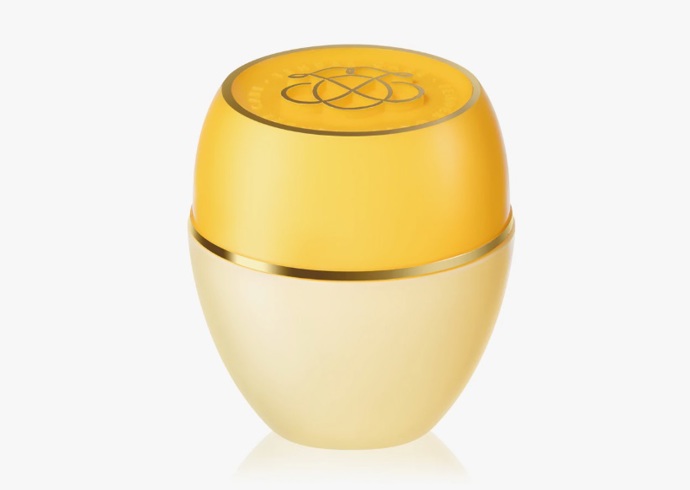 Balzám na rty s včelím voskem, Oriflame, 99 Kč
