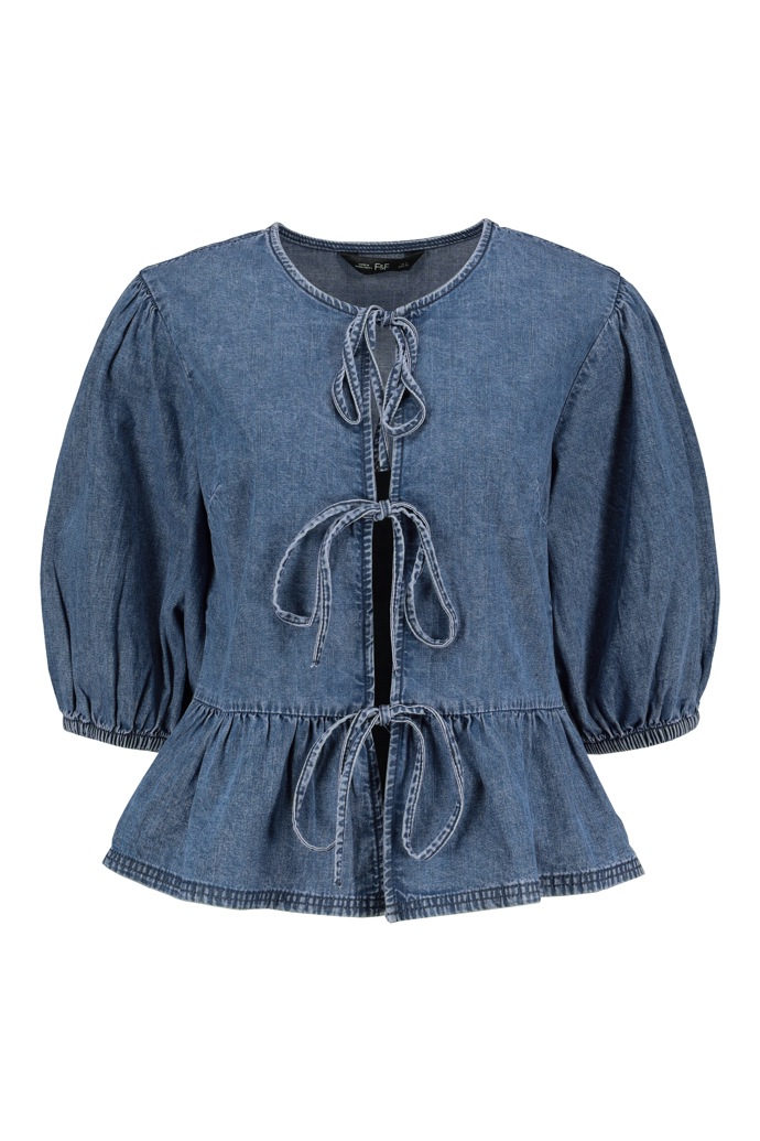 F&F, 549 Kč
F&F, 549 Kč