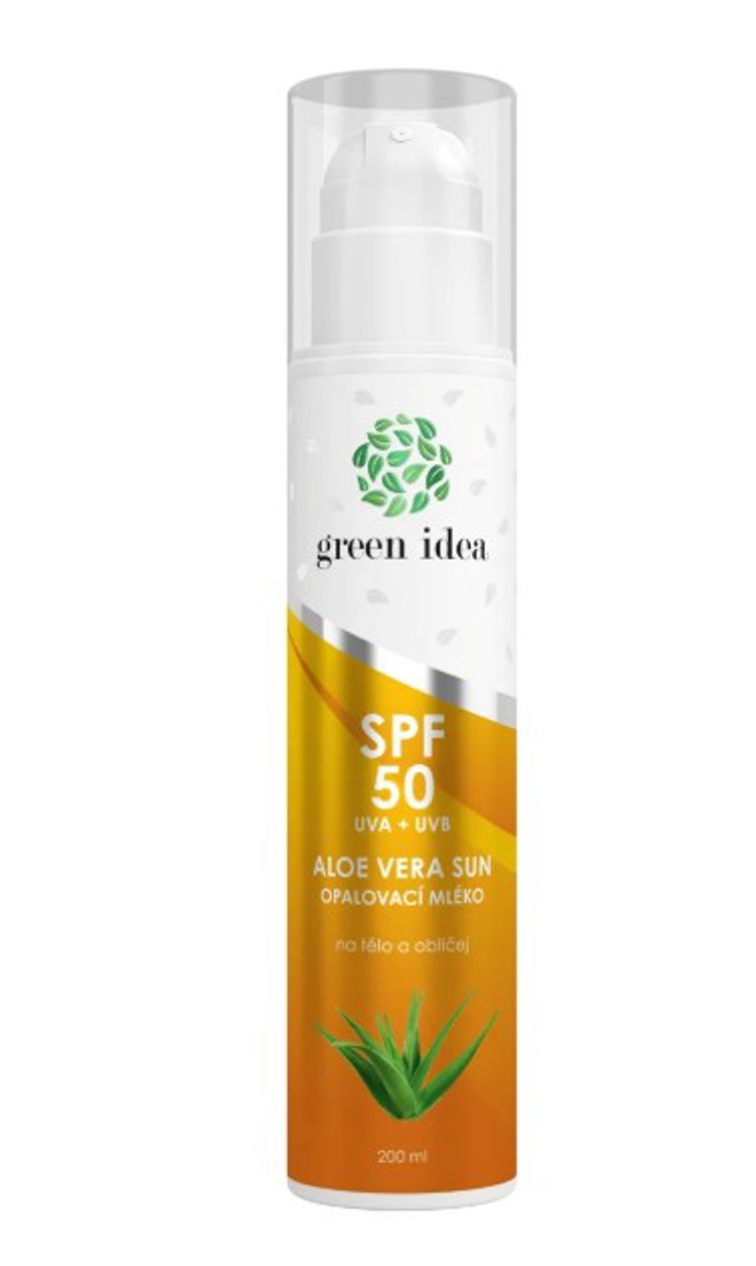 Opalovací mléko, Green idea, 298 Kč

Aloe vera sun - opalovací mléko SPF 50, UVA + UVB ochrana s aktivními výtažky z rostlin na tělo a obličej. 

Mléko je připraveno unikátní technologií, která zajištuje pokožce souvislou ochrannou krycí vrstvu. Mléko vhodně kombinuje účinky chemického a fyzikálního ochranného filtru, čímž je zajištěna vysoká UVA i UVB ochrana světlé a citlivé pokožky. Pokožka je chráněna proti spálení, vysušení a před trvalým poškozením UVA paprsky. Díky komfortní textuře mléka se přípravek snadno aplikuje, účinně hydratuje, je odolný vůči vodě, písku a potu. Mléko neobsahuje syntetická barviva a minerální oleje.
