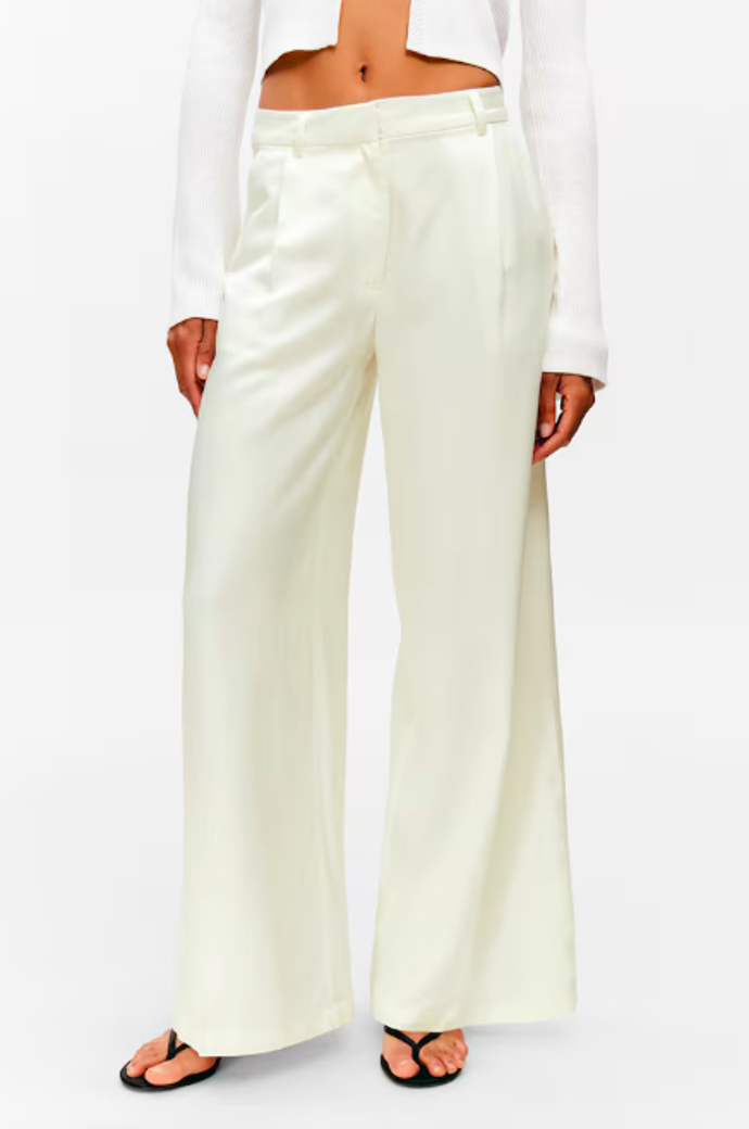H&M, 1099 Kč
