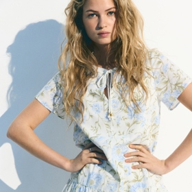 H&M, 429 Kč
H&M, 429 Kč
