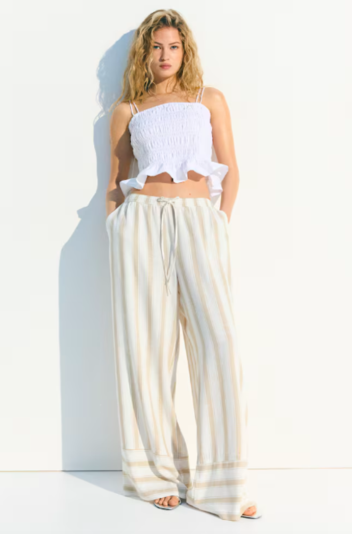 H&M, 599 Kč
