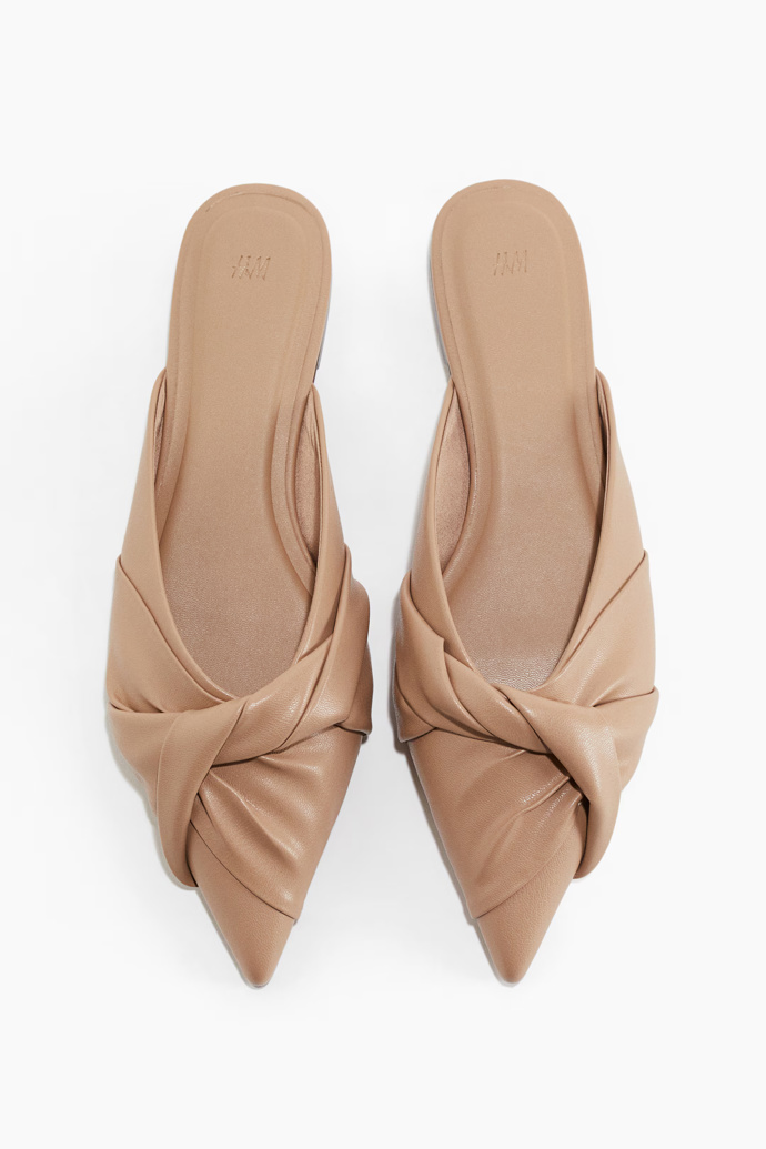 H&M, 599 Kč
H&M, 599 Kč