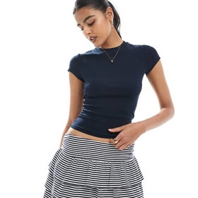 Hollister, 26 eur
