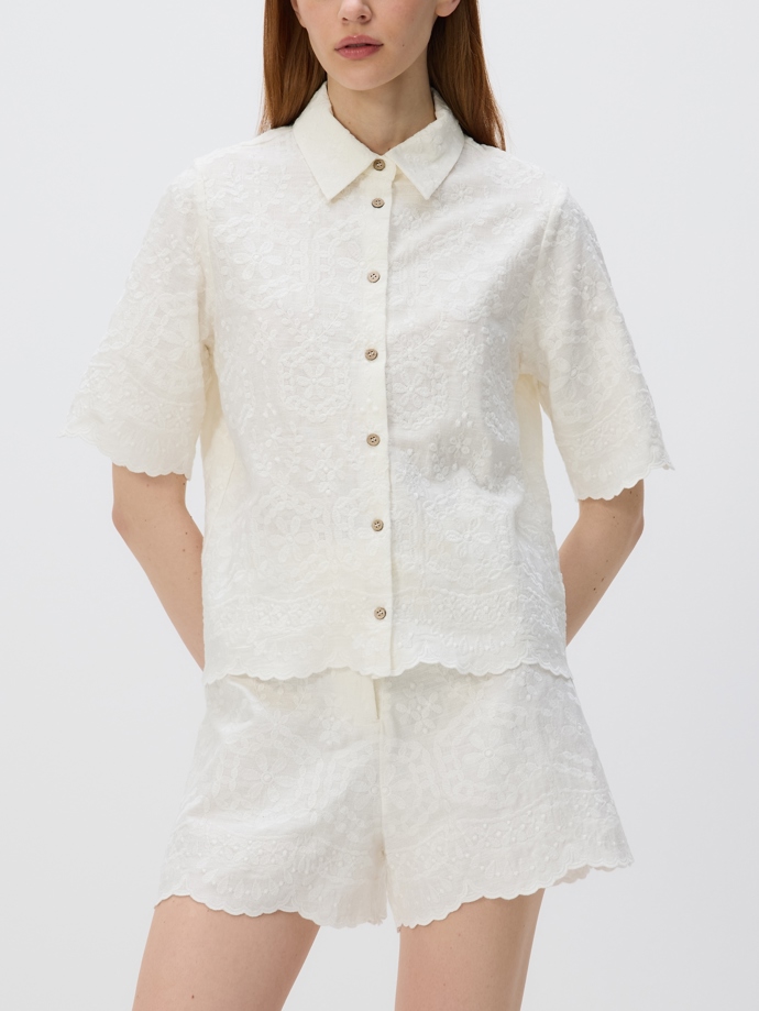 Košile, 599 Kč, šortky, 499 Kč, Reserved
