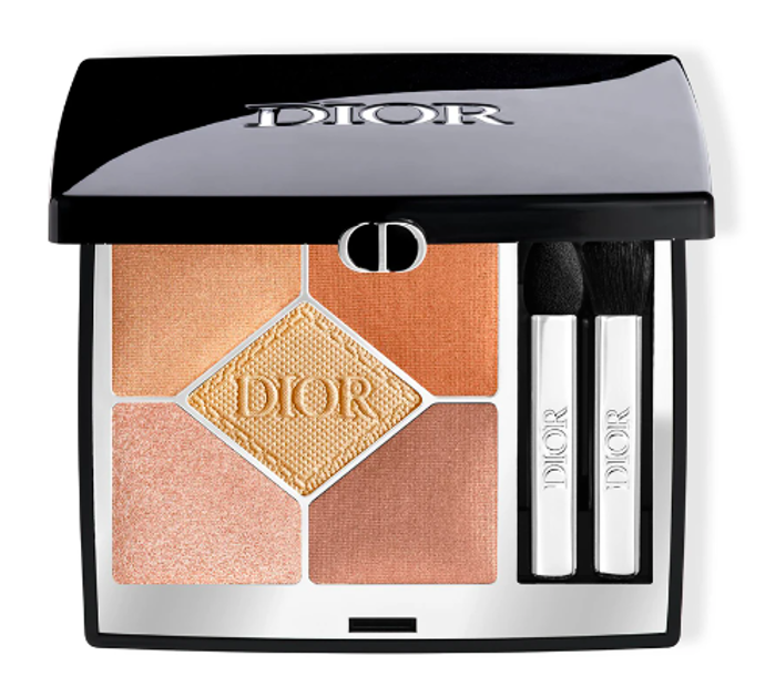 Dior Diorshow 5 Couleurs Couture, odstín Amber Pearl, 1535 Kč
Dior Diorshow 5 Couleurs Couture, odstín Amber Pearl, 1535 Kč