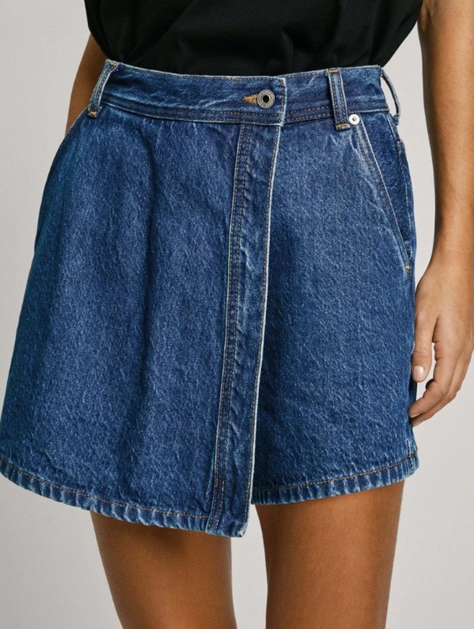 Zavinovací sukně, Pepe Jeans, 910 Kč
