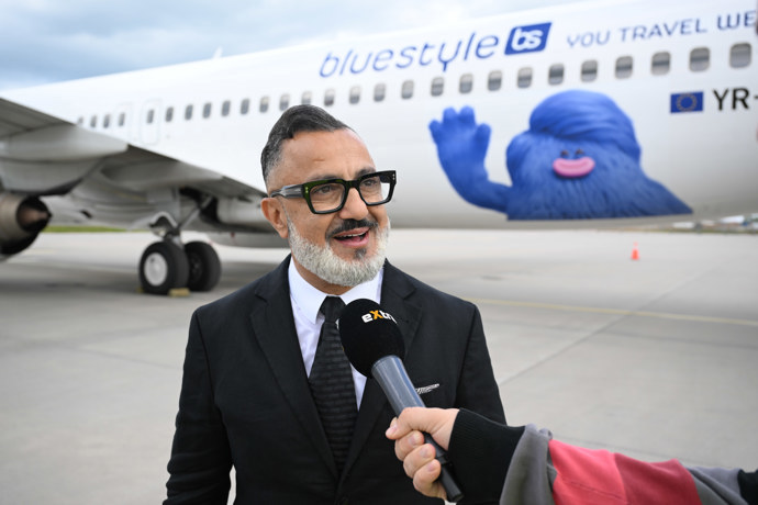 CEO společnosti Blue Style Imed Jeddai promluvil o novinkách, na které se mohou cestující těšit.
CEO společnosti Blue Style Imed Jeddai promluvil o novinkách, na které se mohou cestující těšit.