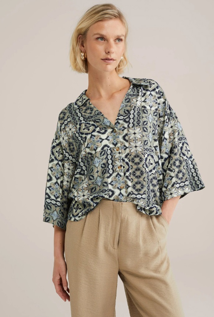 Letní košile, WE Fashion, 1 049 Kč
Letní košile, WE Fashion, 1 049 Kč