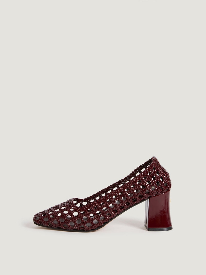 Rouje, 250 eur
Rouje, 250 eur
