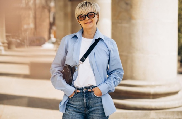 Cross body kabelky ke sportovní eleganci přirozeně patří. Pohodlně se nosí a nehrozí, že je ztratíte.
Cross body kabelky ke sportovní eleganci přirozeně patří. Pohodlně se nosí a nehrozí, že je ztratíte.