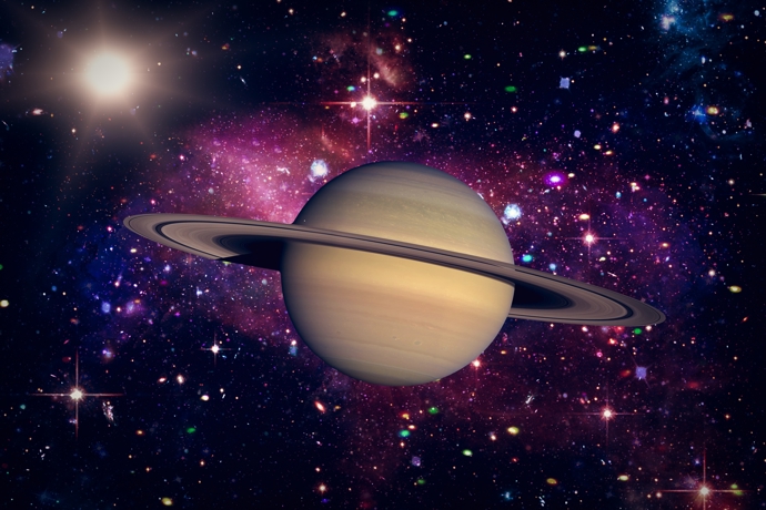 Září 2025 – Saturn

Saturn zahajuje přímý pohyb ve znamení Ryb – přichází čas zralosti, odpovědnosti a dořešení dlouhodobých otázek. Výzvy mohou být citově náročné, ale přinášejí vnitřní růst. Vhodný čas na strukturu, úklid a ujasnění závazků.
 

