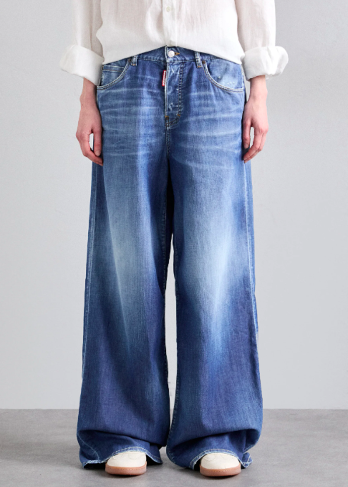 Baggy džíny, DSQUARED2, 13160 Kč
Baggy džíny, DSQUARED2, 13160 Kč
