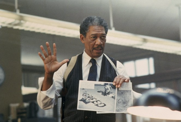 Morgan Freeman, skvělý herec, ukazuje pět...
Morgan Freeman, skvělý herec, ukazuje pět...