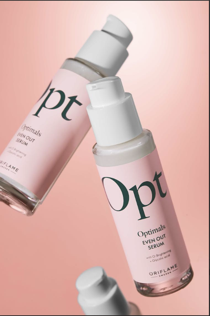 Sérum Opt Optimals, Oriflame, 250 Kč

Díky své bezolejové konzistenci obohacené o komplex O- Brightening dokáže toto sérum  redukovat přebytečný melanin v pleti a zamezit hyperpigmentaci a současně podporuje povrchovou buněčnou výměnu. Vaše pleť tak odloží svůj mdlý tón a podepíše se to i na její textuře. 

 
