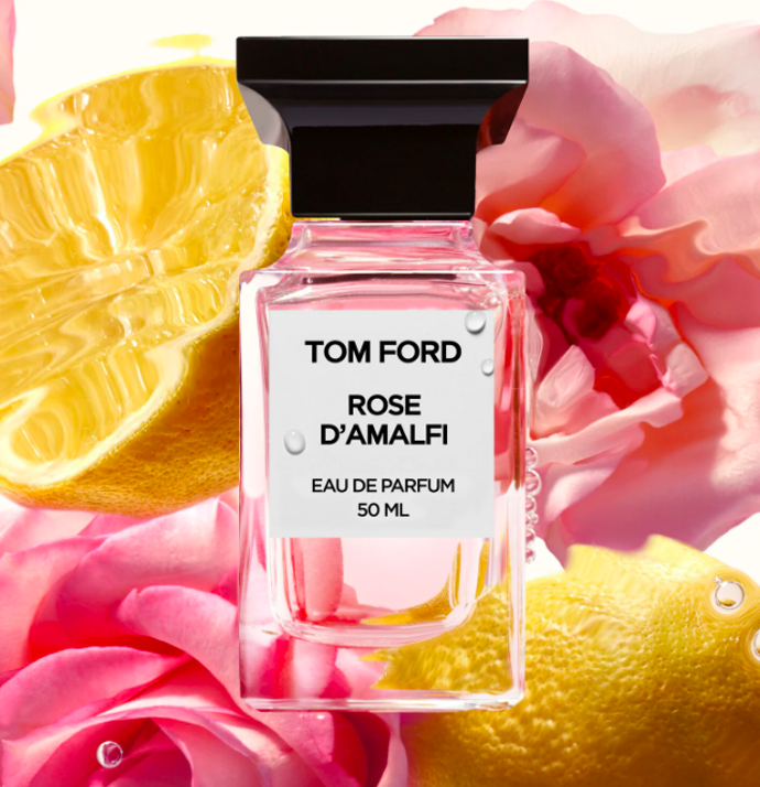 Tom Ford Rose d’Amalfi s vůní růže, bergamotu, růžového oleje a balzámu, 50 ml 6690 Kč
