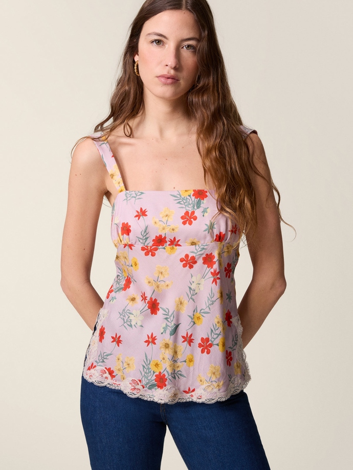 Top, Rouje, 125 eur
Top, Rouje, 125 eur