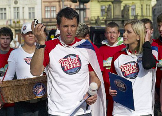 Krejčíř moderoval také na televizi Nova
Krejčíř moderoval také na televizi Nova