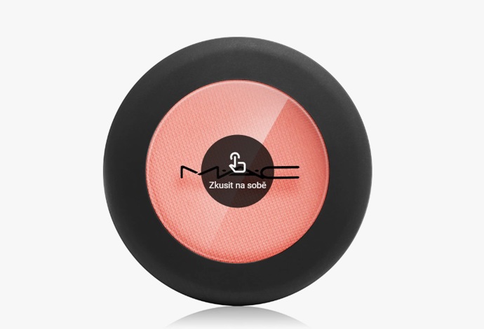 Broskvové oční stíny, MAC Cosmetics, 597 Kč

