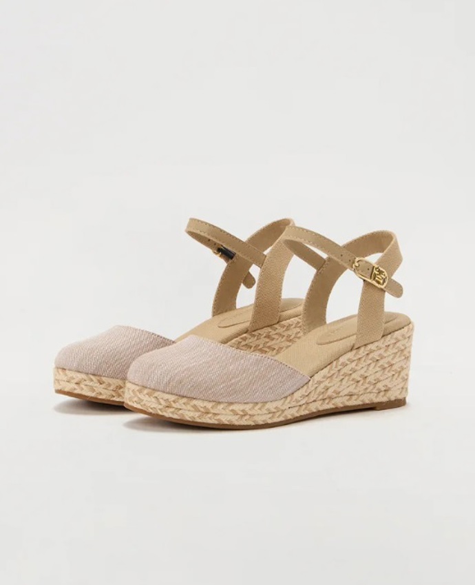 Espadrilky na platformě, Tommy Hilfiger, 1 619 Kč
