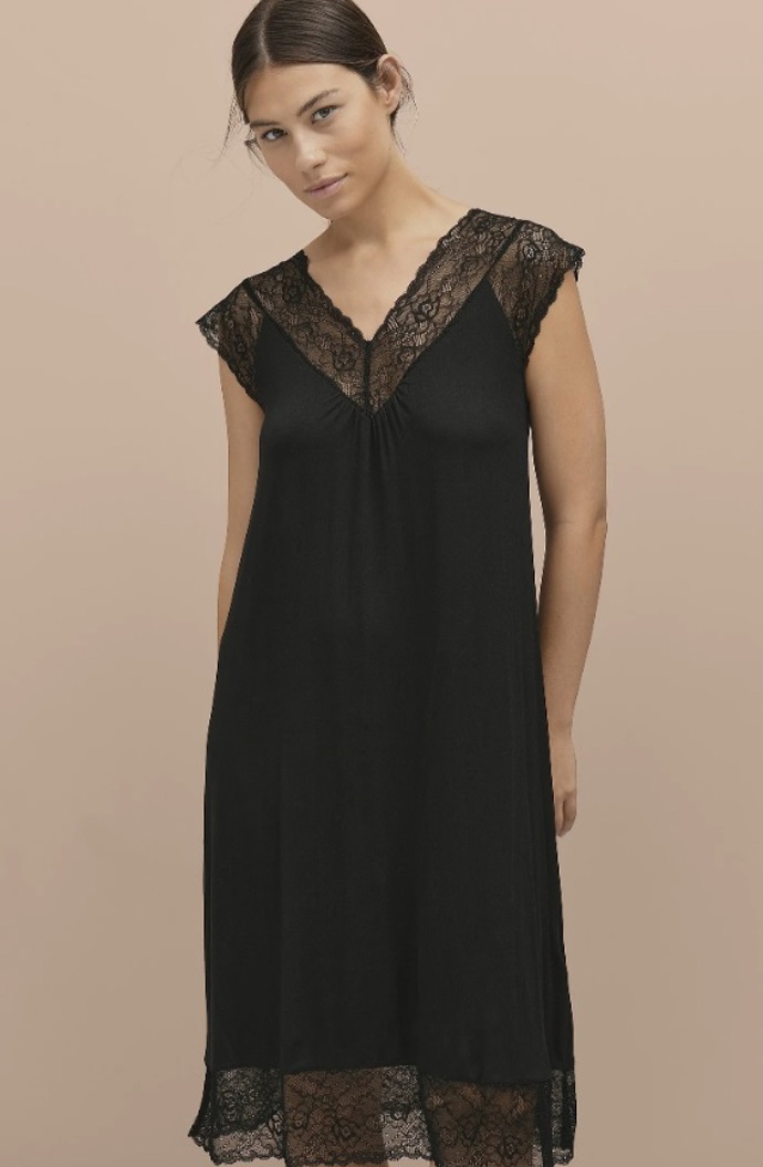 Nightie dress, Ellos Collection, 899 Kč
