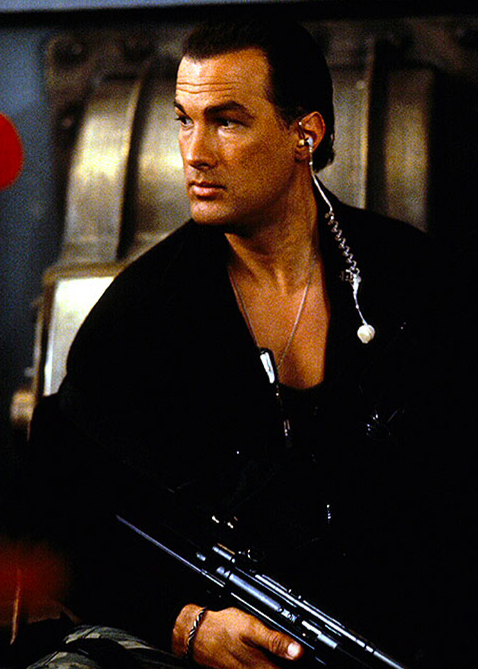 Steven Segal uměl v akčních filmech lámat zápěstí jednou rukou
Steven Segal uměl v akčních filmech lámat zápěstí jednou rukou