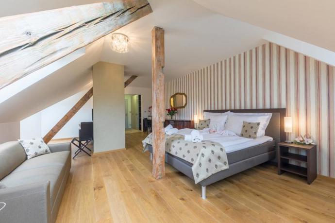 Největší apartmá Villy Regenhart, Erwin, je ideální volbou pro všechny, kteří chtějí proměnit svůj pobyt ve výjimečný zážitek. 
