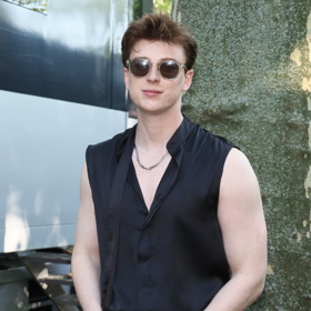 Adam si žije svůj sen
