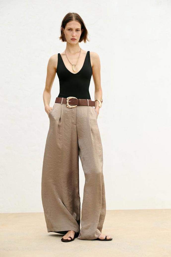 Zara, 999 Kč

