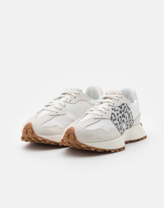 Sportovní tenisky, New Balance, 2 600 Kč
Sportovní tenisky, New Balance, 2 600 Kč