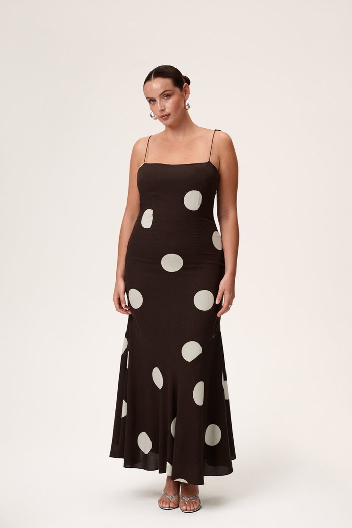 Adoore, 132 eur
Adoore, 132 eur