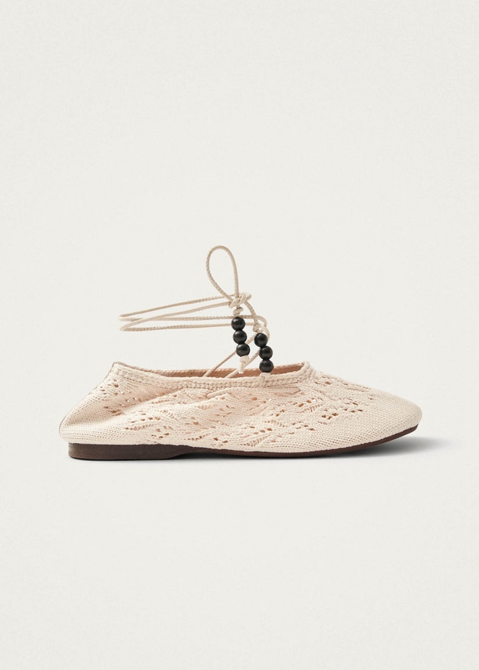 Alohas, 160 eur
Alohas, 160 eur