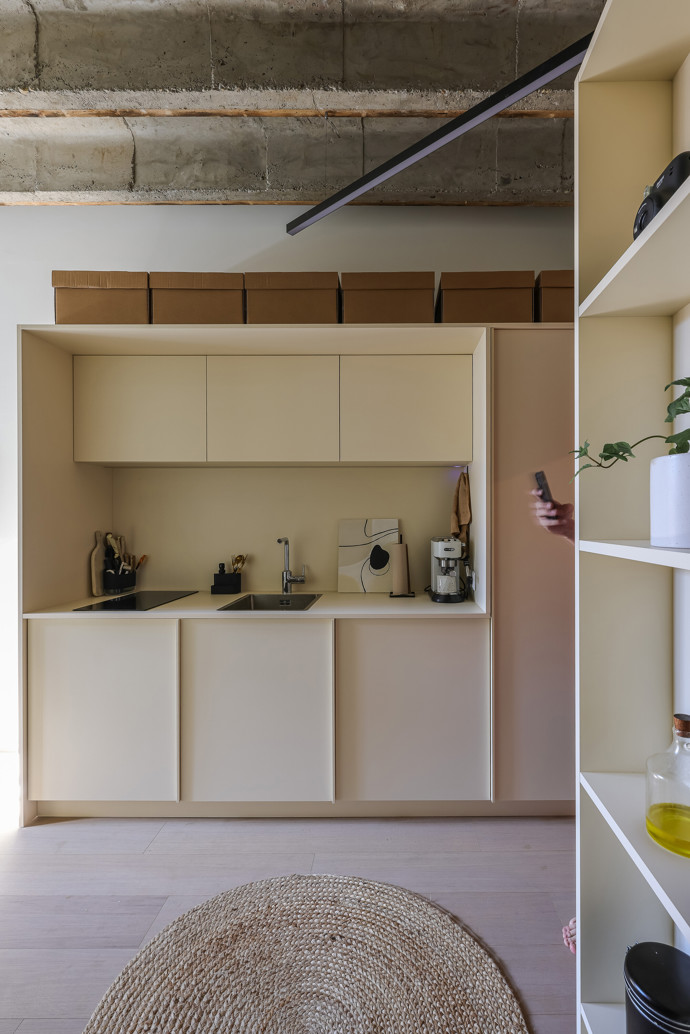 Někdejší kulturní dům se mění v domov pro nové generace. Metropol Coliving v Bratislavě ukazuje, jak může vypadat nájemní bydlení budoucnosti.
Někdejší kulturní dům se mění v domov pro nové generace. Metropol Coliving v Bratislavě ukazuje, jak může vypadat nájemní bydlení budoucnosti.