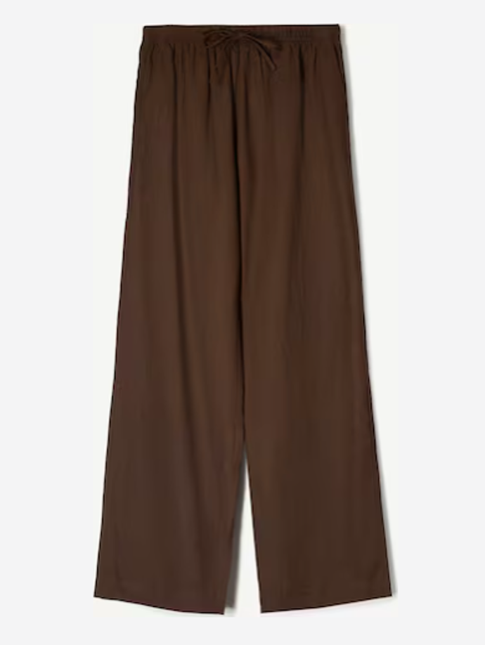 Bershka Zvonové kalhoty 660 Kč
