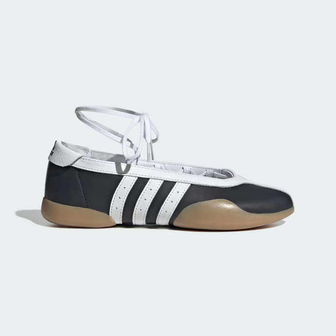 adidas, 2399 Kč
adidas, 2399 Kč