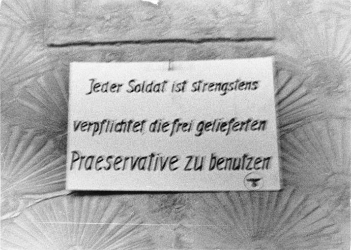 Štítek v bordelu německé armády ve Francii
Štítek v bordelu německé armády ve Francii