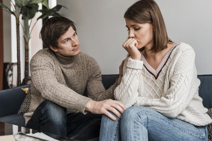 Sbalil si věci, rozloučil se s dětmi, vrátil mi klíče a odešel. Zahodil jen tak roky společného života. Jak by se to nestalo, jak by z toho vztahu nevzešly děti, které potřebují nejen mámu, ale také tátu.
Sbalil si věci, rozloučil se s dětmi, vrátil mi klíče a odešel. Zahodil jen tak roky společného života. Jak by se to nestalo, jak by z toho vztahu nevzešly děti, které potřebují nejen mámu, ale také tátu.
