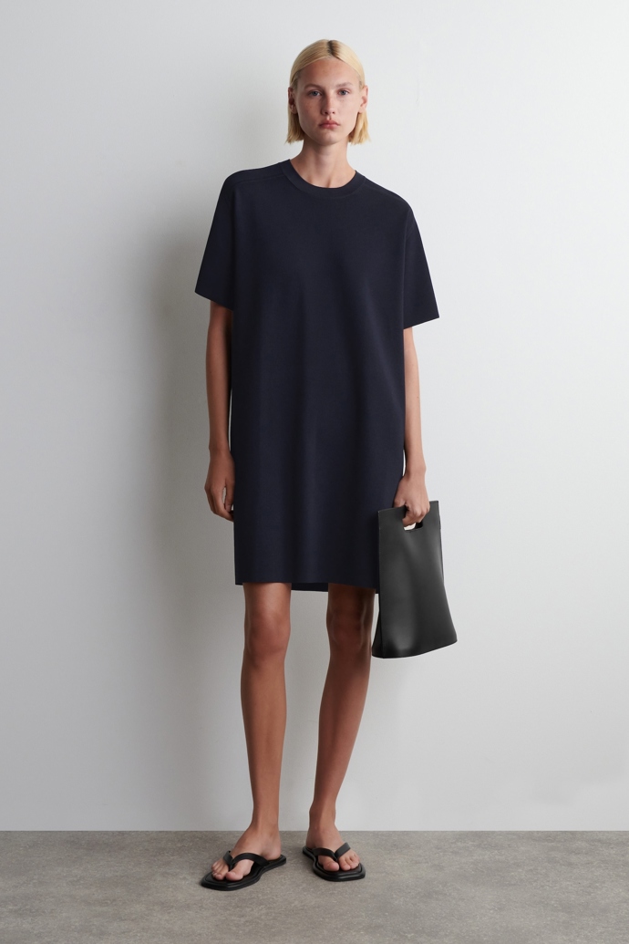 Cos, 89 eur
Cos, 89 eur