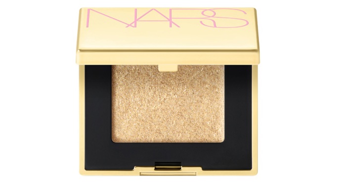 Třpytivé oční stíny, NARS, 632 Kč
