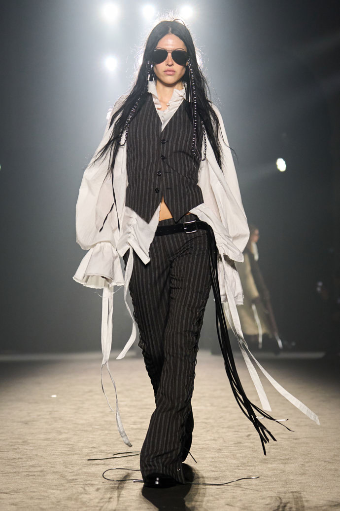 Ann Demeulemeester podzim 2025
