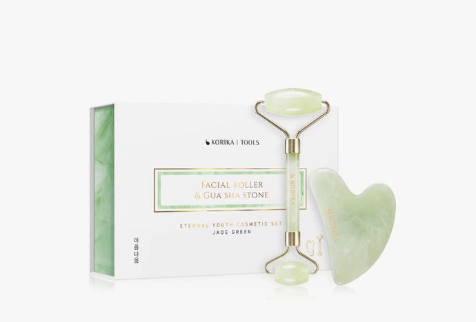 Masážní váleček na obličej a masážní pomůcka Jade Green, Korika, 710 Kč
